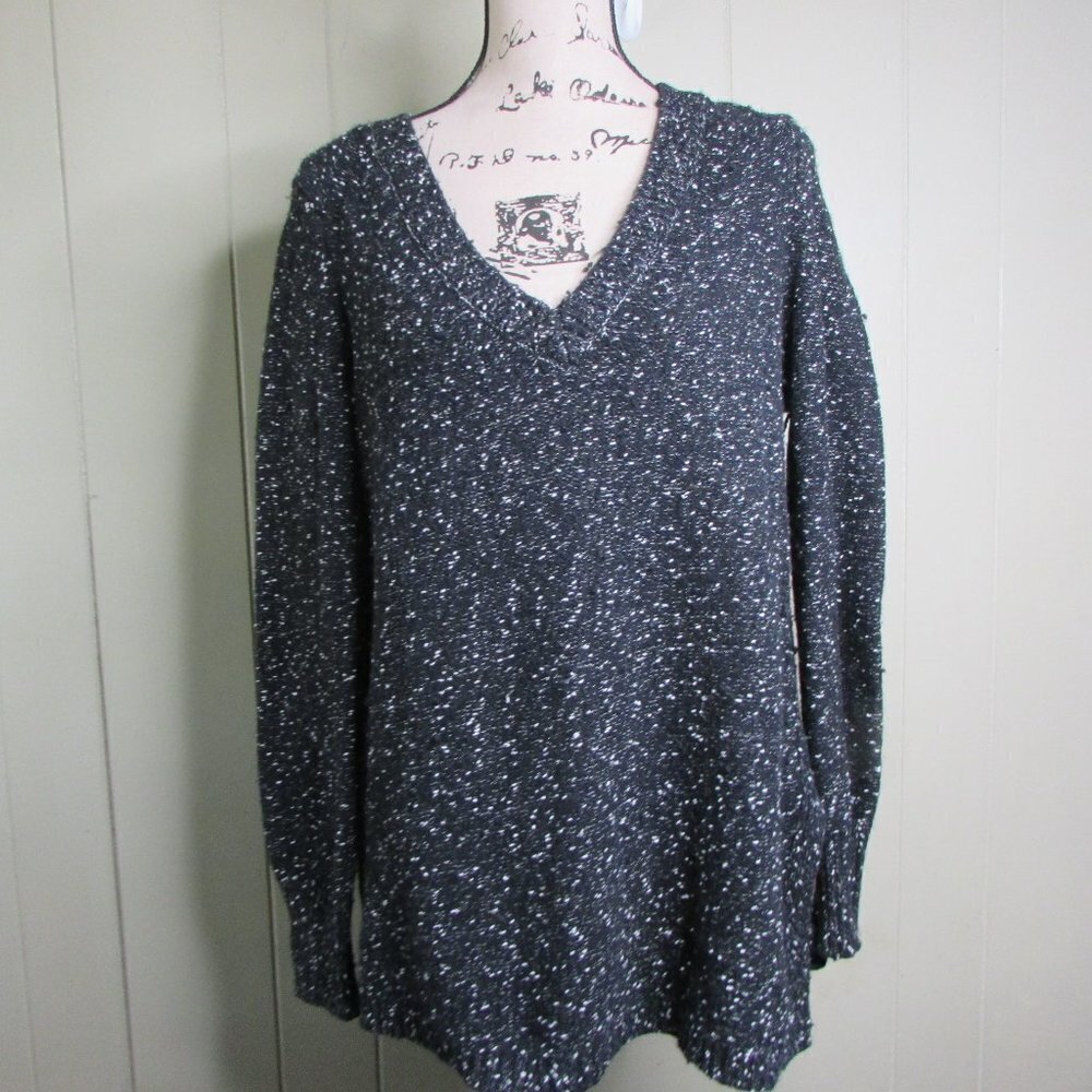 Banana Republic Sweater M Black White V-Neck Long Sleeve